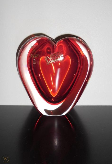 Vetreria Artistica Oball Murano Art Glass Signed Red Heart Vase Blue Ex, Heart Vase, Murano Art, Waterford Crystal, Serving Set, Crystal Wedding, Carnival Glass, Pink Glass, Wedding Cake Toppers