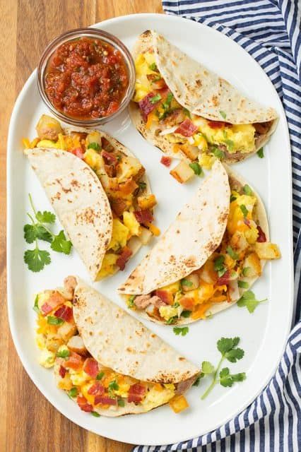 Fire Roasted Tomato Salsa, Tacos Breakfast, Breakfast Tacos Recipe, Tomato Salsa Recipe, Roasted Tomato Salsa, Easy Foods, Fire Roasted Tomatoes, Roasted Tomato, Breakfast Tacos