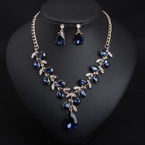 Formal Event Jewelry, Crystal Bridal Jewelry Sets, Prom Accessories, Rhinestone Material, Crystal Jewelry Sets, Romantic Jewellery, Detailed Jewelry, Fashion Jewelry Sets, Leaf Jewelry