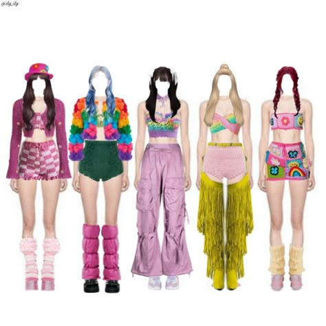 5 Member Girl Group Outfits, Group Outfit Ideas, Kpop Outfit Inspired, Candy Monster, 2000s Theme, Gg Outfits, Group Fashion, Band Outfits, Group Outfits