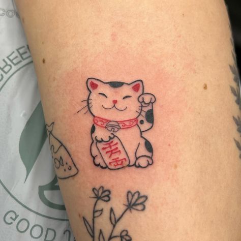 Lucky cat from my mini flashes ✨❤️‍🔥 Thank you @caitlyn_porter 🌸 | Instagram Lucky Cat Tattoo, Lucky Cat, Cat Tattoo, Porter, Thank You, Instagram Photos, Tattoos, Photo And Video, Instagram Photo