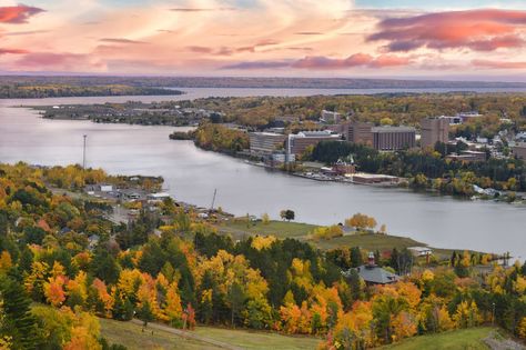 20 Best Things to Do in Houghton, MI Houghton Lake Michigan, Houghton Michigan, Anniversary Plans, Upper Michigan, Keweenaw Peninsula, Michigan Road Trip, Dream Landscape, House On The Rock, State Parks