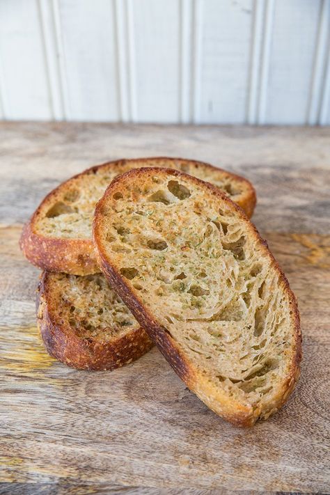 Recipe Using Sourdough Bread, Roasted Garlic Bread, Homemade Garlic Bread Recipe, Artisan Sourdough Bread Recipe, Nice Buns, Bread For Breakfast, Make Garlic Bread, Garlic Toast, Homemade Garlic Bread