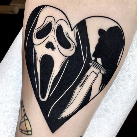 ☹☹☹ on Twitter: "Tattoo by artislife… " Scream Tattoo, Horror Movie Tattoos, Goth Tattoo, Movie Tattoos, Scary Tattoos, Theme Tattoo, Creepy Tattoos, Spooky Tattoos, Horror Tattoo