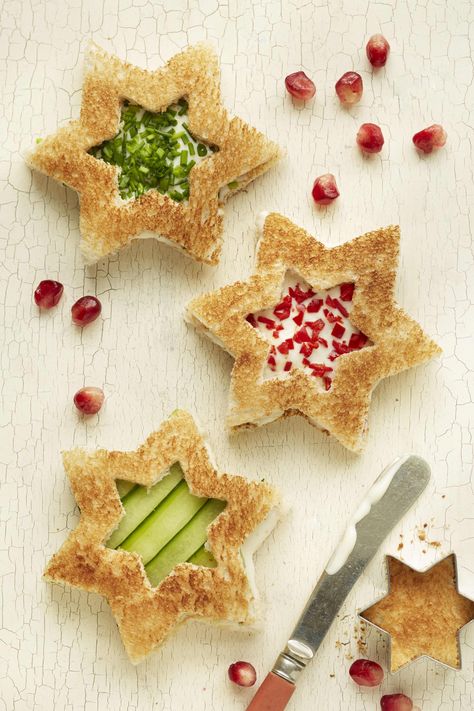 Christmas star sandwiches for Bento lunches Star Sandwiches, Healthy Christmas Snacks, Christmas Tea Party, Northern Star, Christmas Recipes Appetizers, Christmas Food Ideas, Healthy Christmas, Tea Sandwiches, Xmas Food