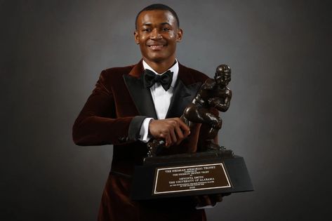 Univ Of Alabama, Inspirational Football Quotes, Devonta Smith, Heisman Trophy Winners, Rammer Jammer, Alabama Football Roll Tide, Bama Girl, College Game Day, Heisman Trophy