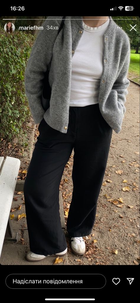 Copenhagen Style Fall Outfits, Women’s Business Casual Outfits Winter, Neat Casual Work Outfits, Science Lab Outfit College, 90s Work Outfits Women, Hairdresser Outfit Work Business Casual, Neat Casual Women Outfits, 333 Outfits, Rural Outfit