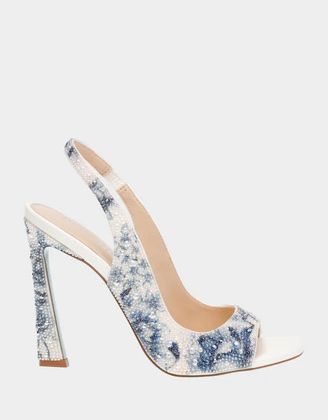 BETSEY JOHNSON - $129.00 | Meet MINA: a head-turning slingback with a unique, blooming heel that’ll make you stand out from the crowd. For a sizzling style that's sure to be a show-stopper, slip on MINA's floral print heels and strike a pose! #betseyjohnson #AD Hoco Heels, Chique Outfit, Dr Shoes, Floral Heels, Chic Sandals, Betsey Johnson Shoes, Fancy Shoes, Womens Summer Shoes, Blue Heels