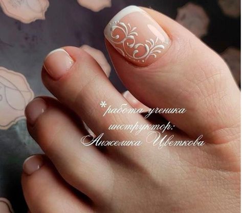 Best Toe Nail Color, Wedding Toe Nails, French Toe Nails, Toe Nail Colors, Do It Yourself Nails, Pedicure Designs Toenails, Toe Nail Color, Pretty Toe Nails, Summer Toe Nails