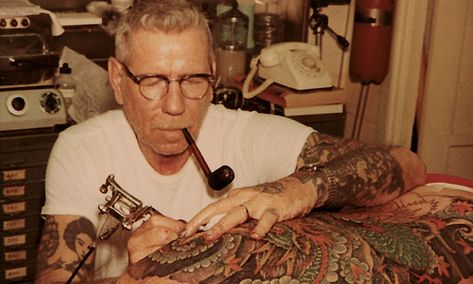 Norman "Sailor Jerry" Collins is a name synonymous with American tattooing. Hell, there are many out there who consider him the Godfather of American Sailor Tattoos, Sailor Tattoo, Sailor Jerry Tattoos, Tattoo Master, Hawaiian Tattoo, Tattoo Now, American Tattoos, Sailor Jerry, American Traditional Tattoo