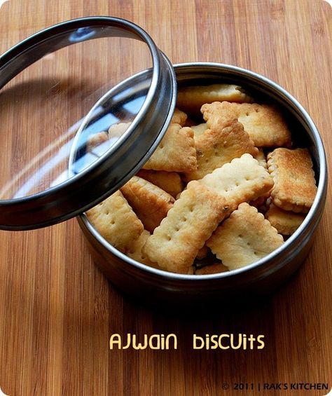 I love the salty,crispy biscuits flavoured with omam(carom seeds in English) those we get in baker... Indian Cookies, Salty Cookies, Veg Snacks, North Indian Recipes, Savoury Biscuits, Eggless Baking, Indian Snacks, Indian Snack Recipes, Biscuit Cookies