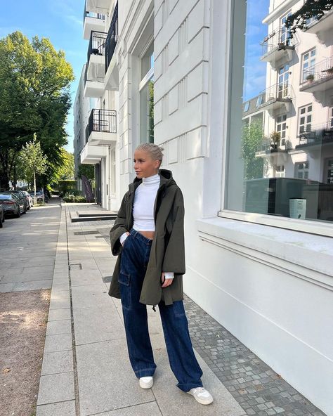 Caroline Daur (@carodaur) • Instagram photos and videos Caroline Carr Hair, Caroline Daur Street Styles, Caroline Porqueddu, Caroline Hirons Skin Care, Caroline In The City, Caroline Daur, Weekend Max Mara, Fall Days, Welcome Fall