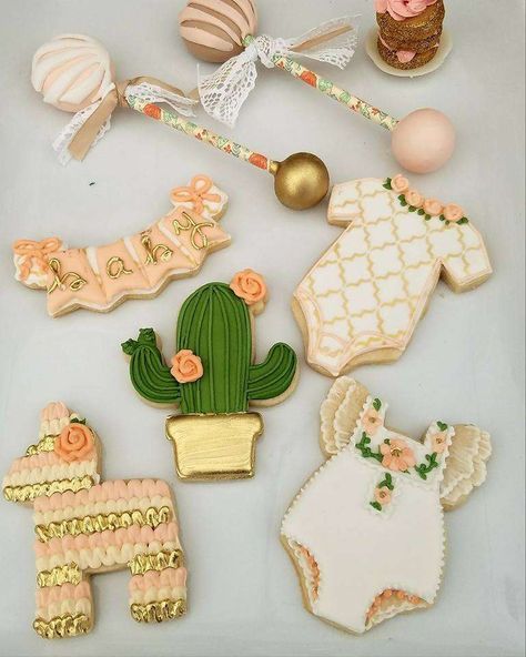 Mexican Theme Baby Shower, Green Cookies, Mexican Baby Shower, Coral And Green, Mexican Babies, Mexican Boho, Baby Shower Party Ideas, Shower Party Ideas, Baby Shower Inspiration