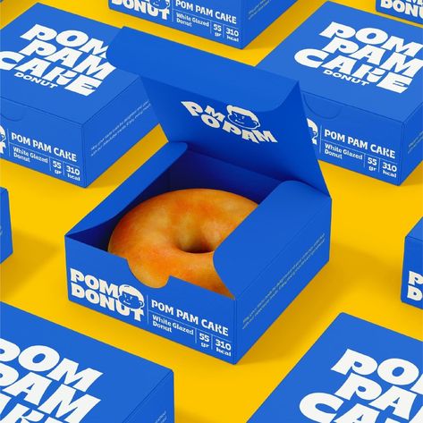 Donut Packaging, Burger Packaging, Instagram Feed Planner, Donut Pattern, Ads Creative Advertising Ideas, Bakery Branding, Food Photoshoot, Cafe Branding, Cookie House