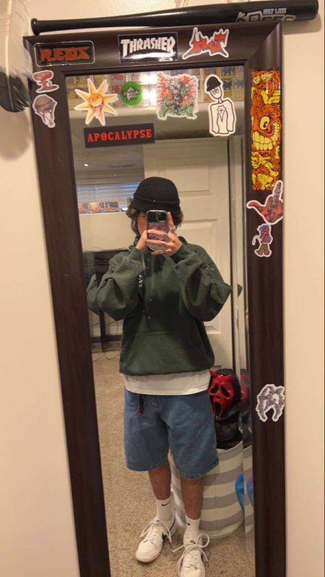 Star Jorts Outfit, Hoodie With Jorts, Skater Beanie Outfit, Adam Sandlercore, Beanie Skater Outfit, Hoodie And Jorts Outfit, Green Jorts Outfit Idea, Big Jorts Outfit, Summer Skater Outfits