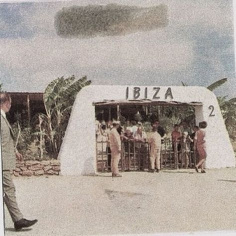 Ibiza Beach Club Aesthetic, 80s Ibiza, Work Moodboard, Ibiza Aesthetic, Vintage Ibiza, Ibiza Bohemia, Ibiza Airport, Ibiza Formentera, Ibiza Beach