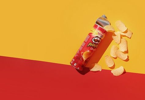 Pringles Creates Life-Sized Potato Chip Tubes, Making Snack Dreams Come True - DesignTAXI.com Pringles Photography, Pringles Can, Food Technology, Shadow Photography, Potato Chip, Potato Chips, Dreams Come True, Product Photography, Dream Come True