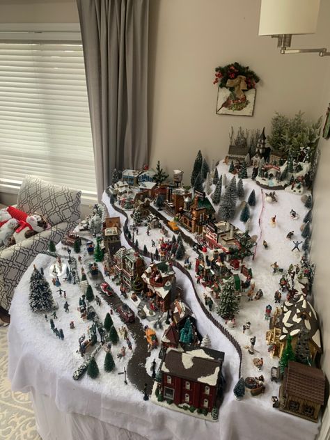 Dept 56 Christmas In The City Display Ideas, Tiered Christmas Village Display, Christmas Village Buildings, Mini Village Christmas, Homemade Christmas Village, Holiday Village Display Ideas, Dept 56 Display Ideas, Christmas Village Set Up Ideas, Lemax Christmas Village Display