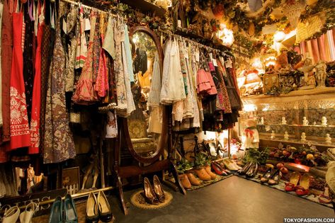 Grimoire Shibuya Vintage Dressing Rooms, Room Closet, Dream Room Inspiration, House Room, Beauty Room, Closet Design, Room Aesthetic, Cool Rooms, Dream Bedroom