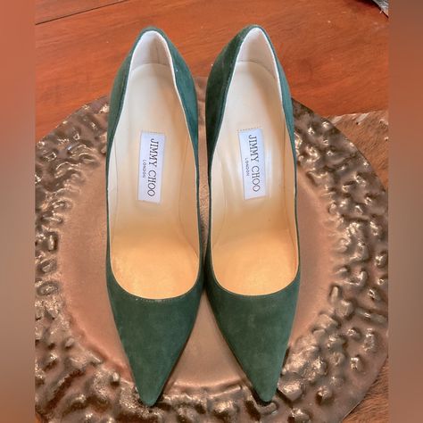 Step Out In Style With These Elegant Green Suede Shoes From Jimmy Choo. Perfect For Any Occasion, These Shoes Offer Both Comfort And Sophistication. Green Suede Shoes, Green Suede, Jimmy Choo Shoes, Shoes Color, Suede Shoes, Jimmy Choo, Shoes Women Heels, Women's Shoes, Shoes Heels