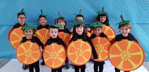 Fruit Fancy Dress, Xare, Fruit Costumes, Fancy Dress Competition, Orange Craft, School Kids Crafts, Orange Party, Diy Costumes Kids, Kindergarten Learning Activities