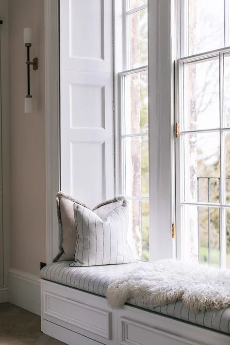 Georgian Kitchen, Gubi Chair, Georgian Windows, Calm Color Palette, Thonet Chair, Georgian Townhouse, Glass Wall Lights, Cinema Room, Main Bedroom