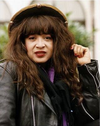 Ronnie Spector, 1998 Shy Ronnie, Ronnie And Phil Spector, Ronnie Spector 60s, Ronnie Devoe, Ronnie Spector, The Ronettes, Ronnie Coleman Meme, Pop Rock, Pop Rocks