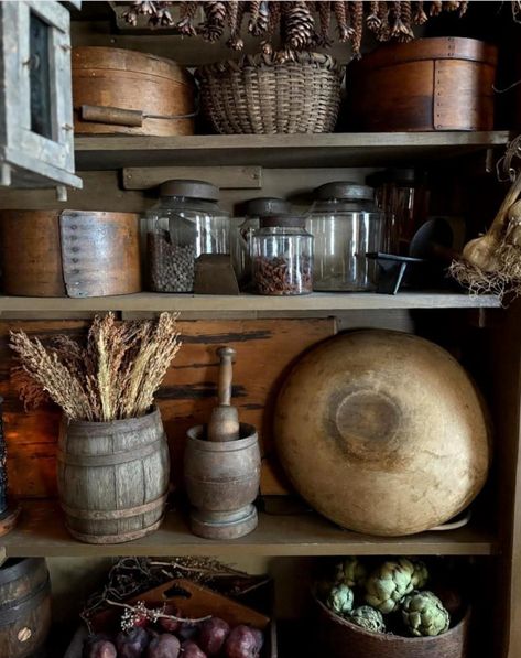 Primitive Decor, Primitive Decorating