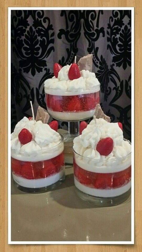 Sweet Candles Ideas, Milkshake Pictures, Candle Ideas Creative, Candle Drinks, Milkshake Candle, Gel Candle Diy, Candles Food, Lilin Aroma, Drink Candles