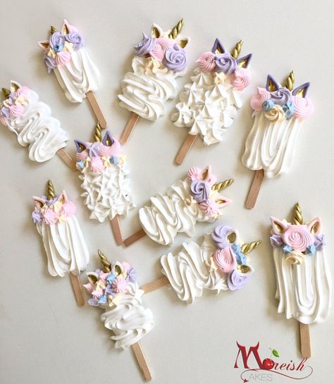 Meringue Pops, Meringue Cookie Recipe, Cake Unicorn, French Meringue, Lollipop Recipe, Meringue Desserts, Meringue Recipe, Meringue Kisses, Cookie Pops