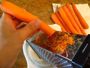 How to Make Carrot Oil for Naturally Healthy Hair and Skin Carrot Oil For Skin, How To Make Lye Soap, Doterra Blends, Carrot Oil, Coconut Oil Beauty, Essential Oil Beauty, Diy Deodorant, Coconut Benefits, Oil For Skin