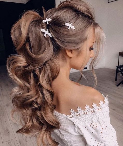 Blonde Hair Updo, Dark Brown Hair With Caramel, Brown Hair With Caramel, Long Bob Hair, Caramel Brown Hair, Bridal Hairstyle Ideas, Bob Hair Style, Tail Hairstyle, Balayage Hair Color Ideas