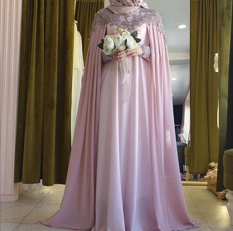 Wedding Abayas, Evening Gown Long Sleeve, Hijab Pink, Modest Bridal Dresses, Islamic Modesty, Pakistani Bridal Hairstyles, Dress Muslim Modern, Gown Long Sleeve, Islamic Fashion Dresses