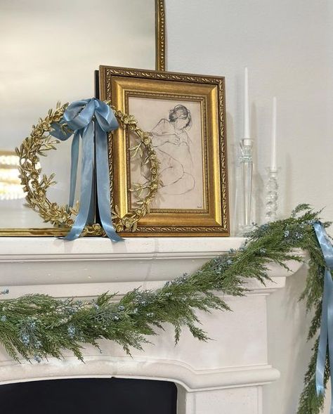 Christmas Mantel Decor, Bow Garland, Mantle Garland, Mantel Design, Decor 2023, Gold Wreath, Ribbon Garland, Berry Garland, Christmas Mantel