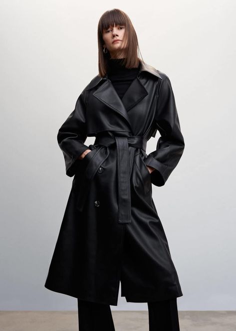 Leather Coats Women, Trenchcoat Outfit, Loafer Outfits, Style Oversize, Trench Coat Outfit, Work Fits, Weather Outfits, Black Leather Coat, London Jeans