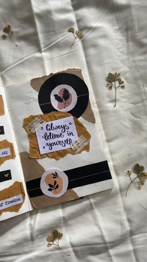 Project Writing Ideas, 2024 Journal Ideas, Vintage Journal Ideas, Aesthetic Journal Ideas, Diary Aesthetic, Homemade Journal, Diy Photo Book, Journal Inspiration Writing, Bullet Journal Mood Tracker Ideas