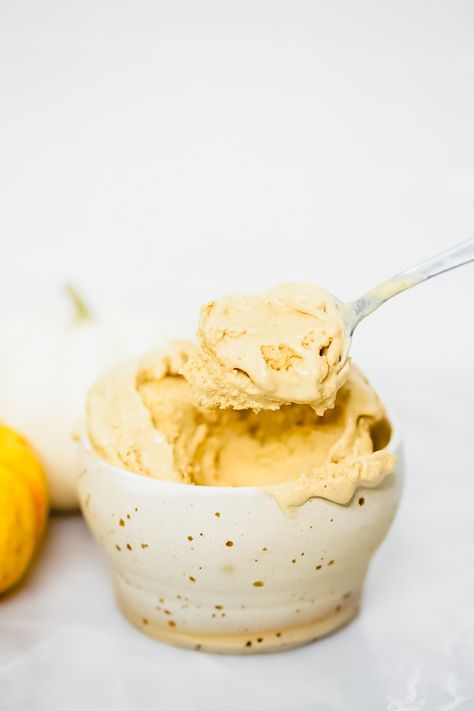 Dairy-Free Maple Pumpkin Ice Cream - Paleo Gluten Free Eats Dairy Free Pumpkin Ice Cream, Low Fodmap Pumpkin, Vegan Pumpkin Ice Cream, Aip Pumpkin, Fall Ice Cream, Maple Ice Cream, Paleo Ice Cream, Df Recipes, Dairy Free Pumpkin