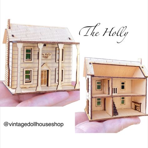 Micro Dollhouse, Tiny Dollhouse, Different House Styles, Dollhouse Diy, Mini Classic, Vintage Wrapping Paper, Classic American Style, Vintage Dollhouse, Dollhouse Kits