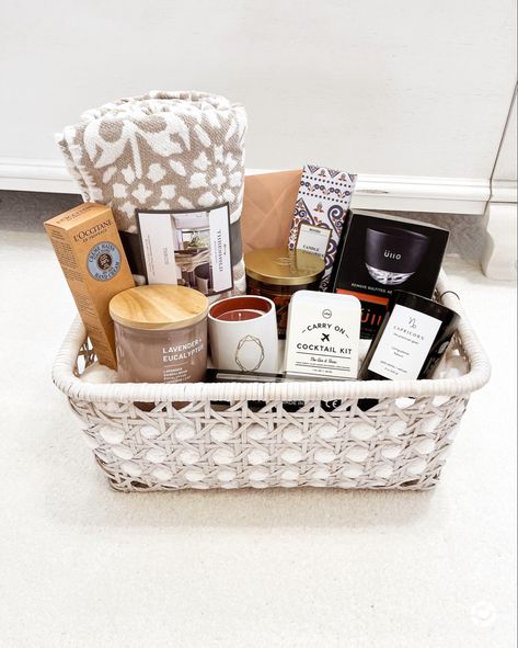 Mother’s Day Gift Basket! Most things in here are from Target! Some great Target Finds for a last minute mother’s day present #LTKhome #LTKunder100 #liketkit @liketoknow.it http://liketk.it/3eHbm @liketoknow.it.home Basket For Mother’s Day, Baskets For Mom Birthday, Mother Days Gift Basket Ideas, Gift Baskets For Mother’s Day, Cute Bday Gifts For Mom, Mom Birthday Gift Basket From Daughter, Gift Basket Ideas For Mother In Law, Mother’s Day Baskets Ideas, Birthday Gift Basket For Mom