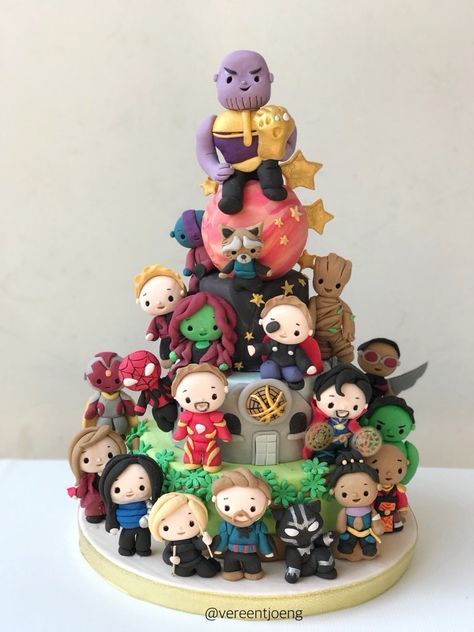 Dr. Strange Dr Strange Cake, Marvel Cakes, Marvel Birthday Cake, Avengers Cake, Marvel Birthday, Marvel Birthday Party, Marvel Party, Marvel Cake, Cake Wrecks