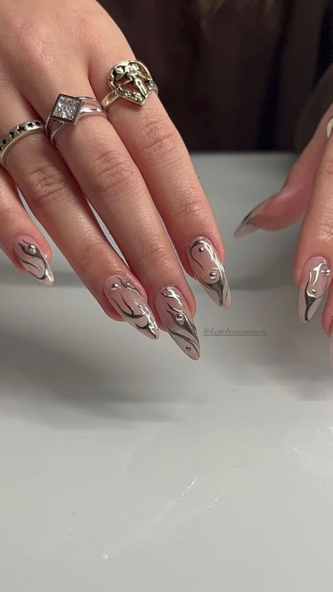 Edgy Chrome Nails, Cybersigil Nails, Matalic Nails Acrylic, Xiao Hong Shu Nails, Neutral Birthday Nails, Liquid Metal Nails, Heavy Metal Nails, Metal Nails Art, Cybersigilism Nails