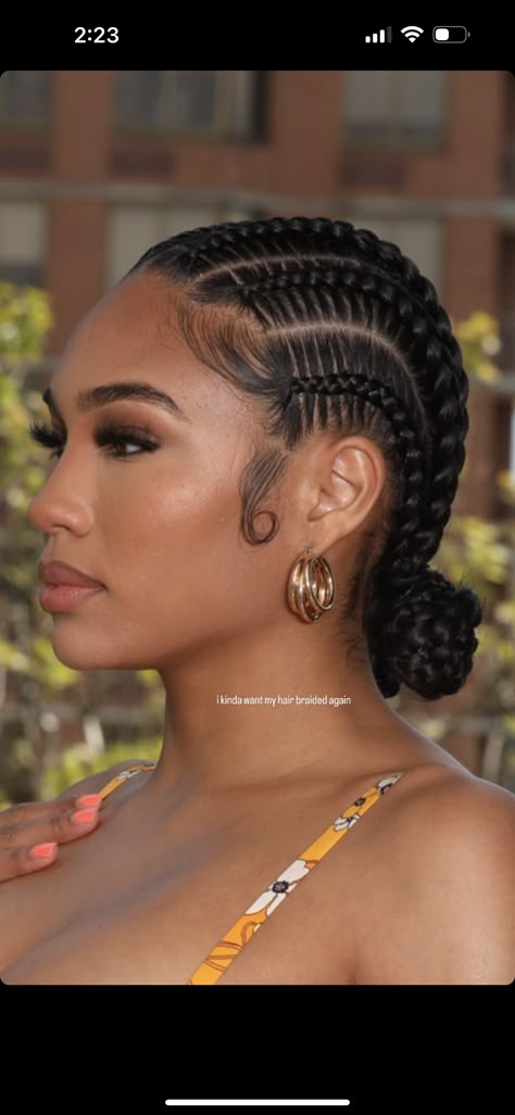 Straight Back Stitch Braids, Stitch Braids Into Bun, Woman With Braids, Straight Backs, Straight Back Cornrows, Hairstyles Pictures, Protective Hairstyles For Natural Hair, Feed In Braids Hairstyles, Twist Braid