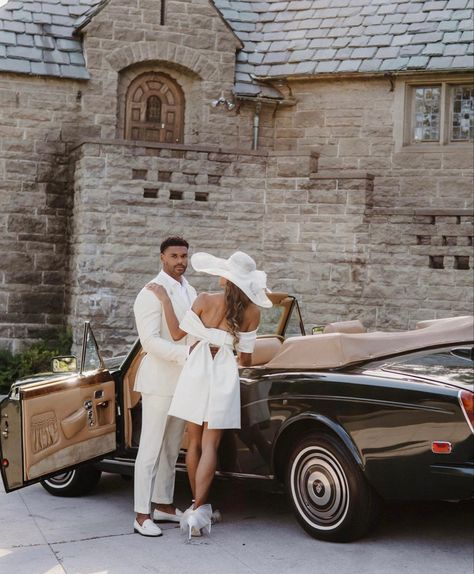 Car Engagement Photos, Sydney Mclaughlin, Engagement Shoot Outfit, Anniversary Photoshoot, Vintage Photoshoot, Wedding Money, Minimalist Wedding Dresses, Cute Couple Outfits, Classic Engagement