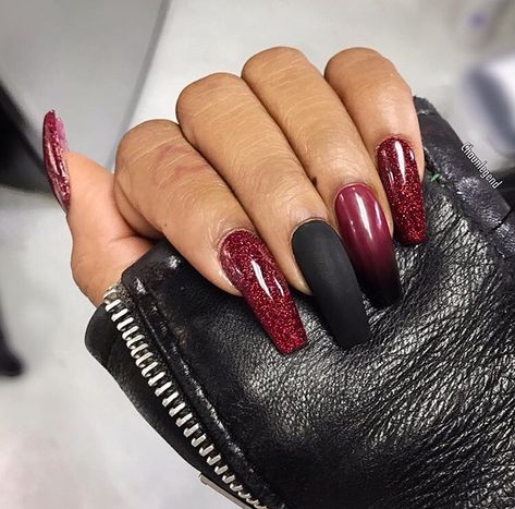 Nails With Red, Wine Nails, Coffin Nails Matte, Her Nails, Black Nail Designs, Burgundy Nails, Black Nail, Nail Designs Glitter, Coffin Nails Designs