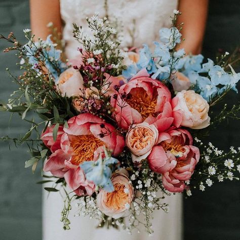 Intimate Weddings on Instagram: “L♡VE this bouquet by Clarke’s Florist captured by @jonnymp  Follow →@intimateweddings Follow →@intimateweddings” Back Garden Wedding, Peony Bouquet Wedding, Fall Flower Arrangements, Festival Bride, Peony Wedding, Whimsical Wonderland Weddings, Wedding Flower Arrangements, Bouquet Of Flowers, Pretty Wedding