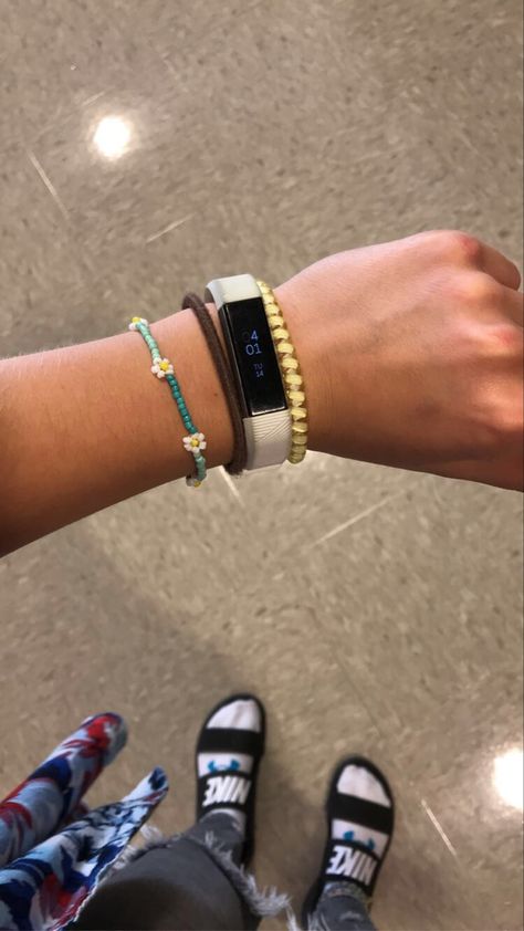 Fitbit Luxe Aesthetic, Fit Bit Aesthetic, Fitness Watch Aesthetic, Fit Bit, Fitbit Aesthetic, Fitbit Bracelet, Fitbit Bands, Artsy Photos, Workout Fits