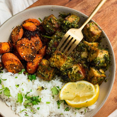 Tofu Chimichurri, Chimichurri Tofu, Avocado Skillet, Tofu Sauce, Tofu Bowl, Smoked Tofu, Tofu Steak, Vegan Protein Recipes, Cooking Jasmine Rice