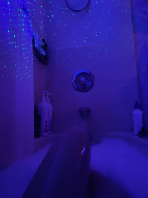 aesthetic bath Bathroom Projector, Skyrise Apartment, Bath Vibes, Building Apartment, Bedroom Stuff, Galaxy Projector, Light Projector, Wallpaper Girly, Bathroom Light