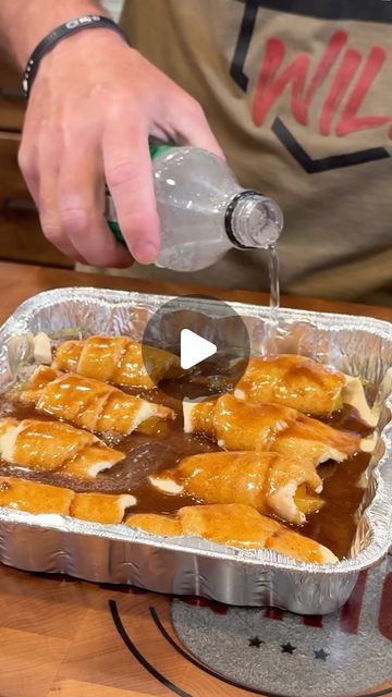 Buck Junkie on Instagram: "Peach Roll Ups • sweet, delicious little Crossiant rolls stuffed with peaches and topped with a brown sugar glaze… any diabetics best friend!
.
.
#dessert #peaches #bakersofinstagram #deercamp #southernfood #easyrecipe #ovenbakedgoodness #buckjunkie #reels" Peach Roll Ups, Peach Rolls, Dessert Peaches, Peach Dumplings, Canned Biscuits, Brown Sugar Glaze, Sugar Glaze, Roll Ups, I Want To Eat