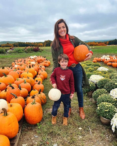 Autumn Haul - Classy Girls Wear Pearls Sezane Boots, Girls Thanksgiving Outfit, Classy Girls Wear Pearls, Kiel James Patrick, Girls Thanksgiving, Leaf Peeping, New England Fall, Night At The Museum, Wear Pearls